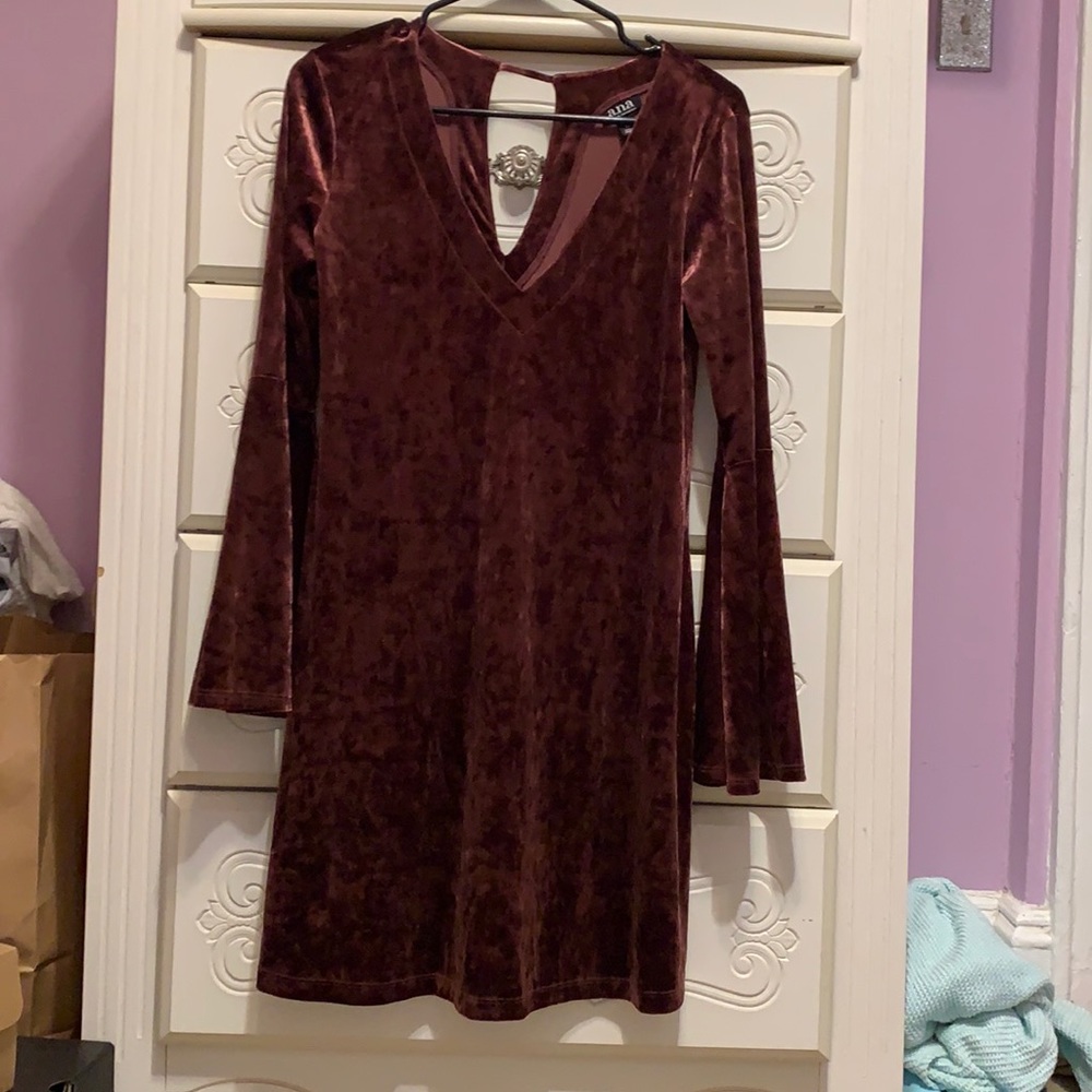 Maroon velvet long sleeve v-neck dress